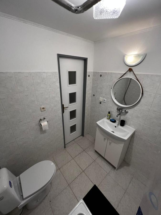 Mlynsky Ostrov Apartment 2 Zdice Exteriör bild