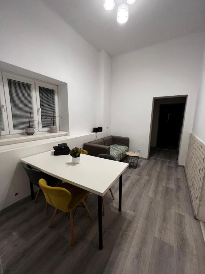 Mlynsky Ostrov Apartment 2 Zdice Exteriör bild